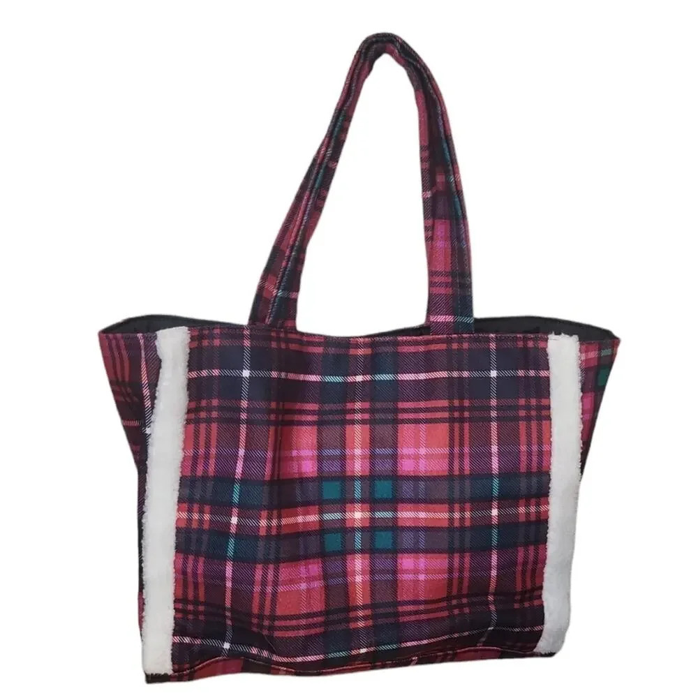 Victoria’s Secret VS Limited Edition 2022 Holiday Fleece Trim Plaid Tote… - Picture 2 of 6